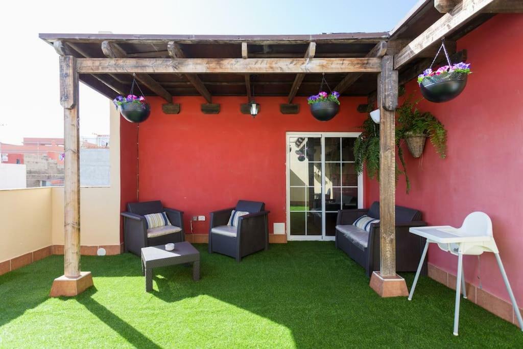 Villa Blanca Tenerife - Private Rooms - Terrace And Bbq, 5 Minutes From The Beach And Airport 圣伊西德罗 外观 照片