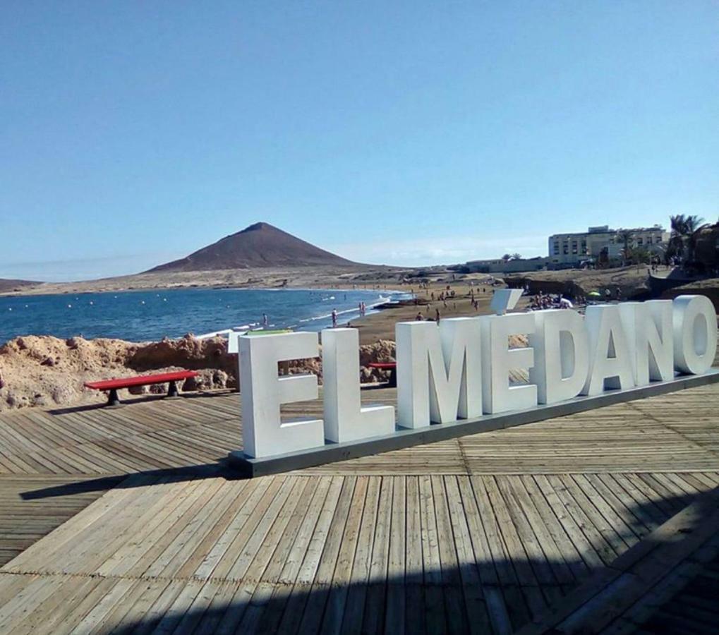 Villa Blanca Tenerife - Private Rooms - Terrace And Bbq, 5 Minutes From The Beach And Airport 圣伊西德罗 外观 照片